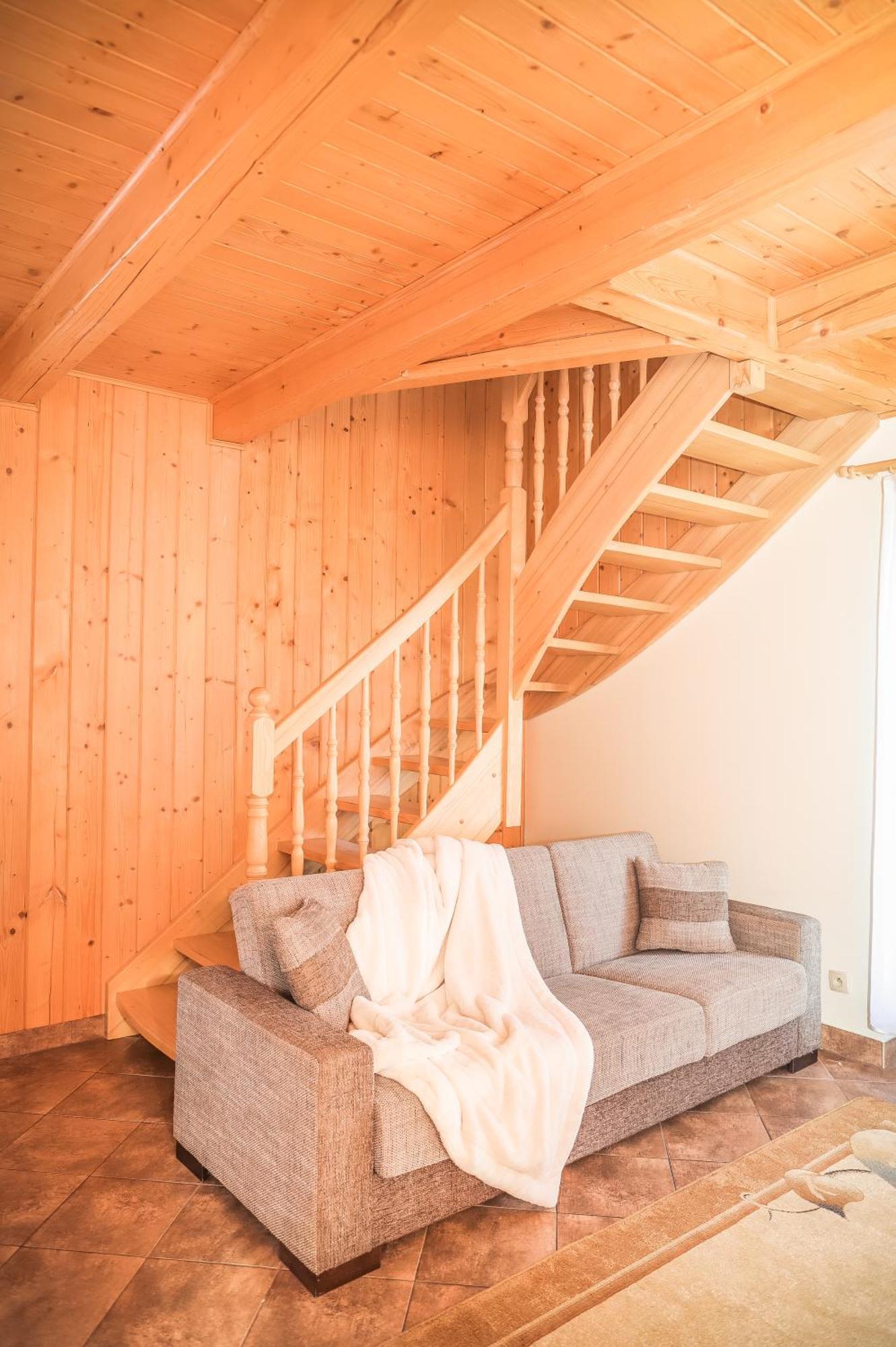 Pod Swierkami Farm stay Kacwin